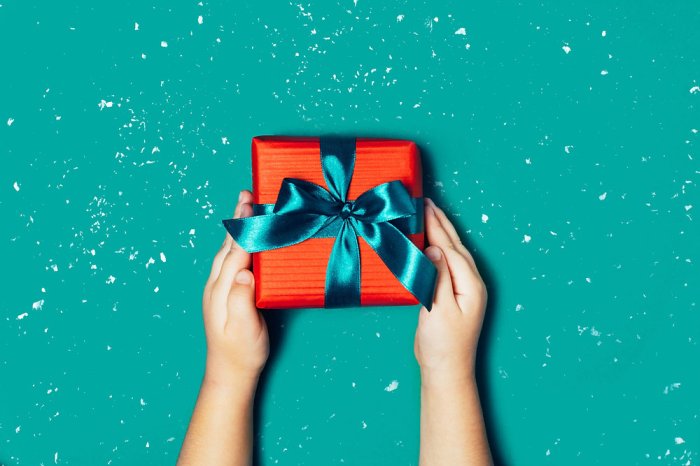 Present Tense in English - How to Write in the Present Tense | Promova Blog